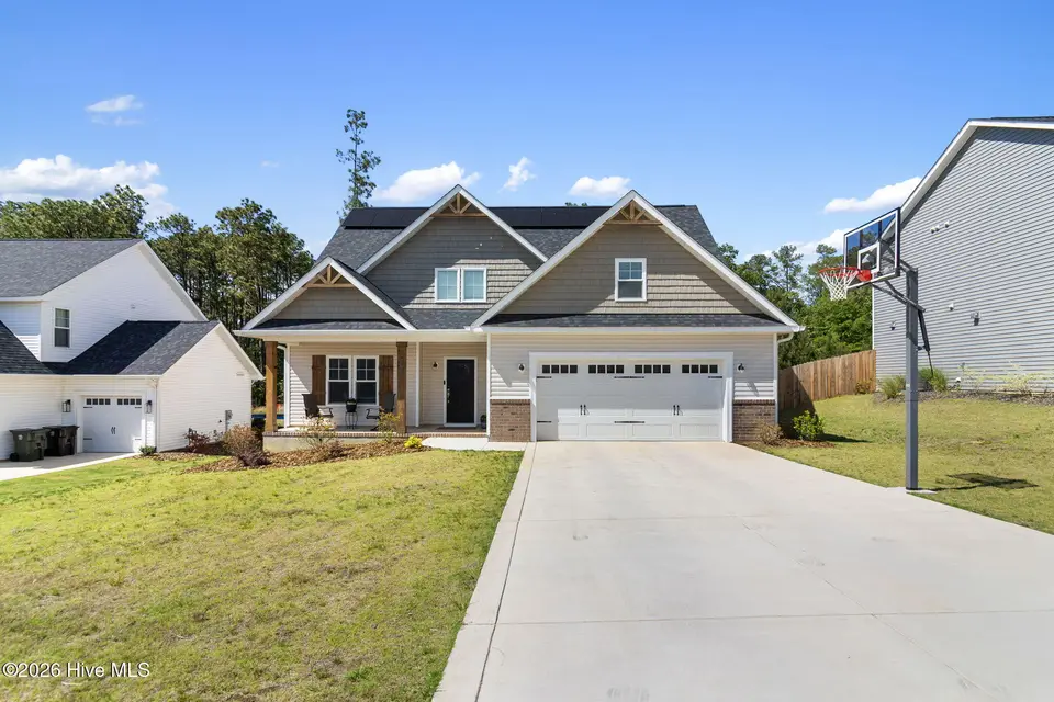 183 Rough Ridge Trail, Aberdeen, NC 28315 — 5-bedroom home in Bethesda Pines, Aberdeen, NC, photo 1 of 31: 2-web-or-mls-IMG_9620